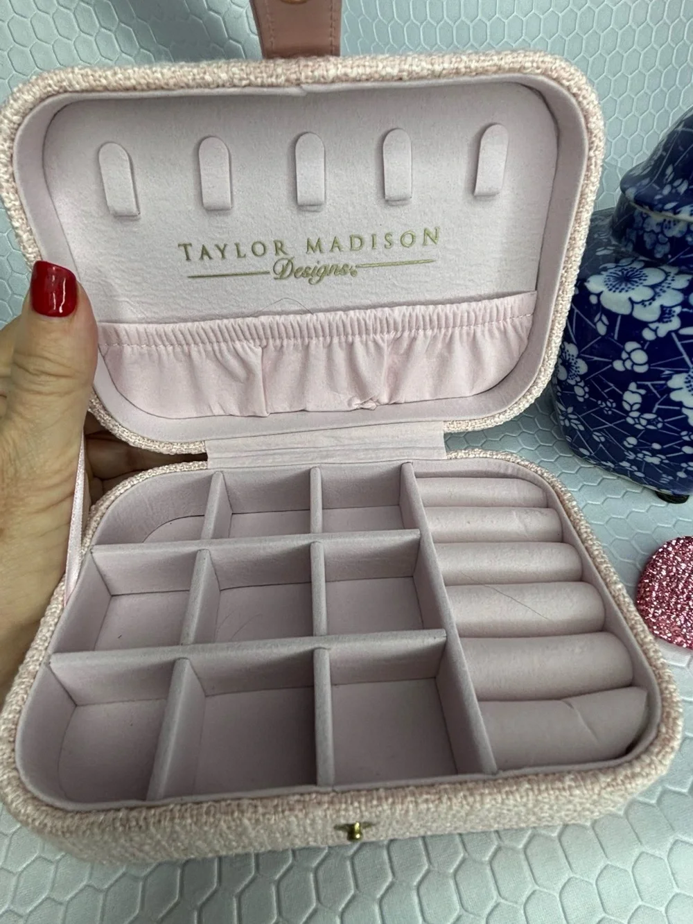 Taylor five piece